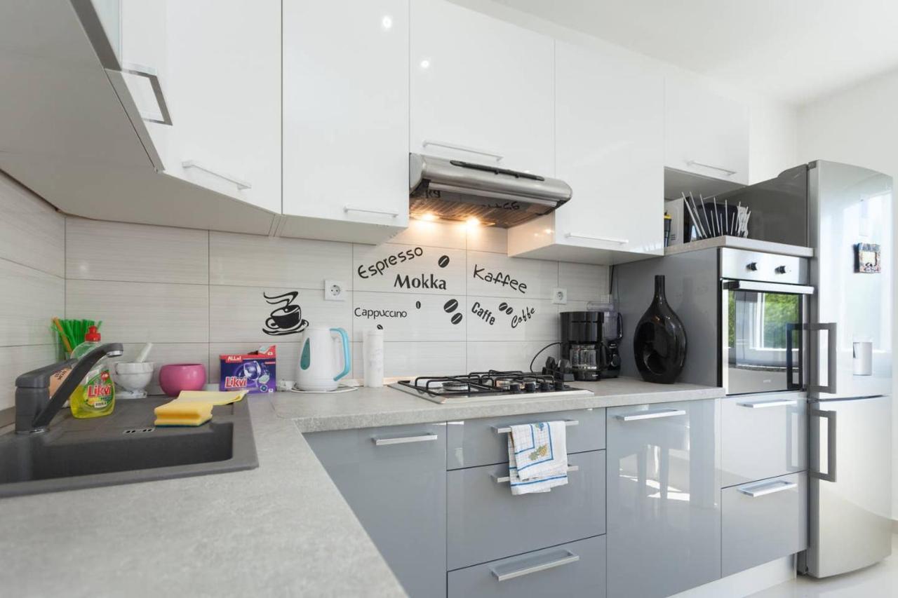Апартаменты Apartman Mark Пула Экстерьер фото