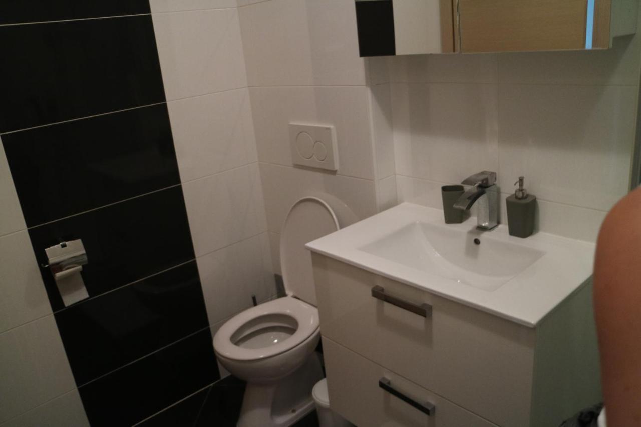 Апартаменты Apartman Mark Пула Экстерьер фото