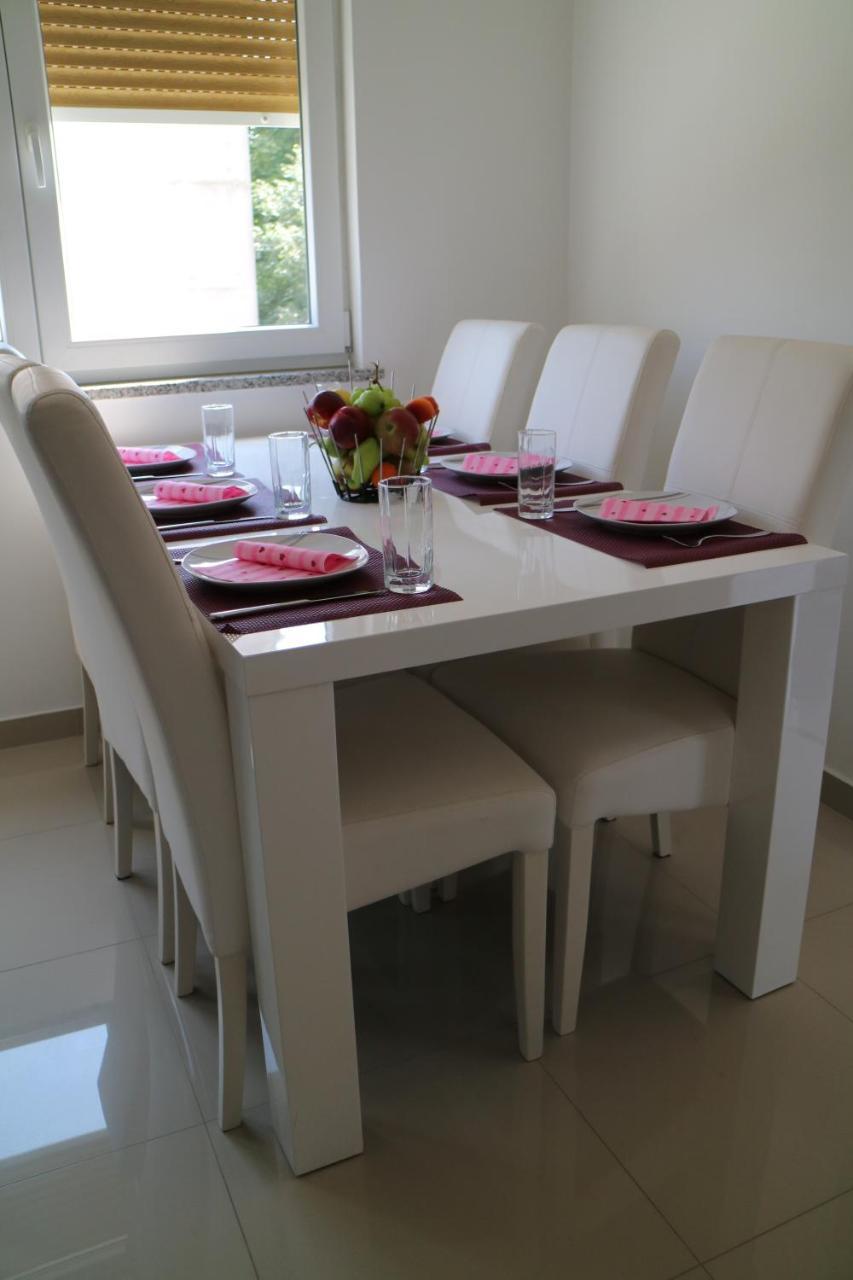 Апартаменты Apartman Mark Пула Экстерьер фото